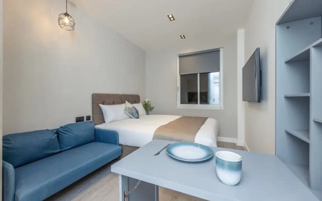 Diff-Rent Living - photo 4