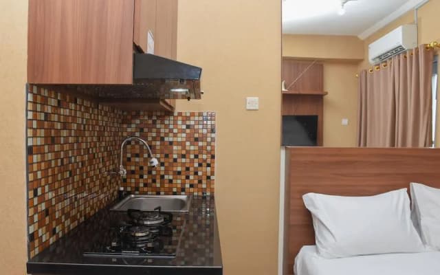 Good Choice Studio at Green Pramuka Apartment near Shopping Center - photo 4
