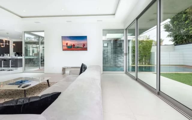 Villa Ever - photo 2