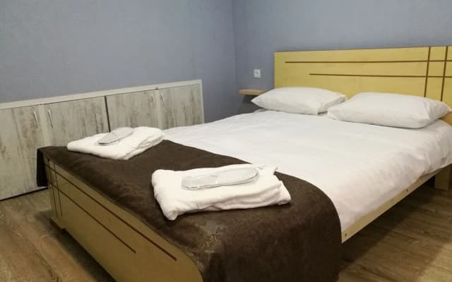 Falcon Apartments - photo 3