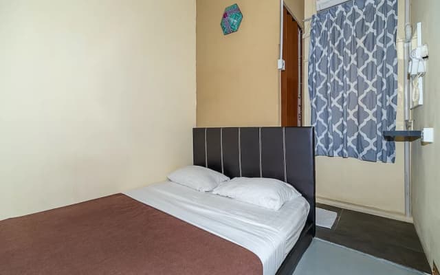 SPOT ON 90042 One Plaza Eco Hotel - photo 5