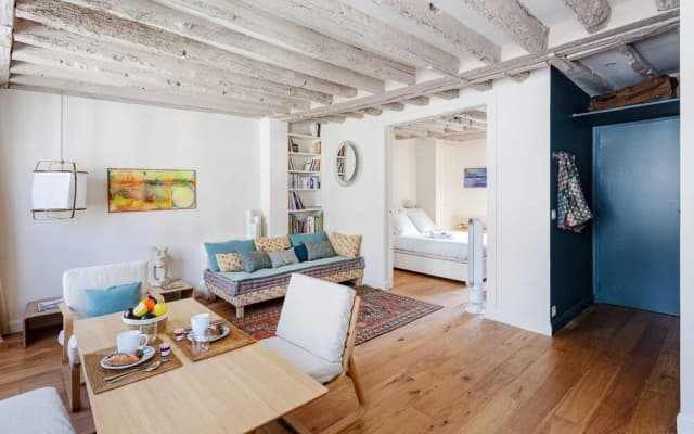 Charming Apartment in the Heart of Latin Quarter - photo 3
