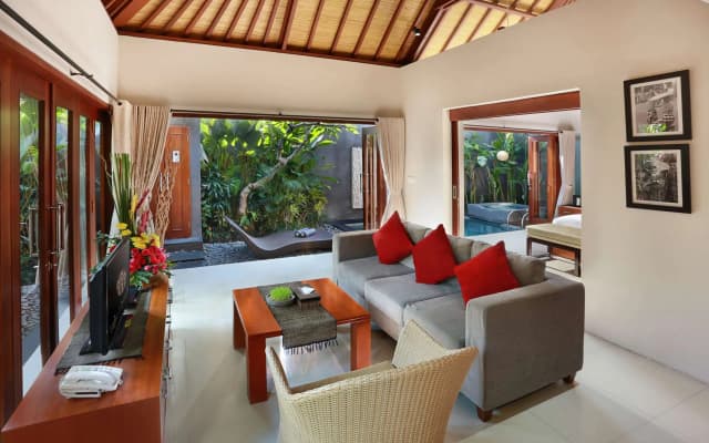 Seminyak Sanctuary Villa by Ini Vie Hospitality - photo 4