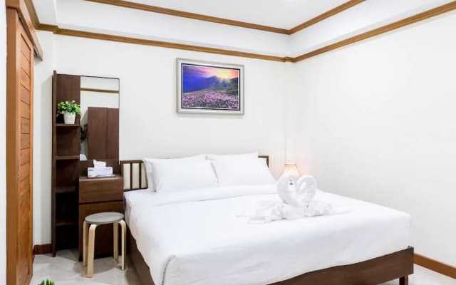 Suthep Home & Hostel - photo 5