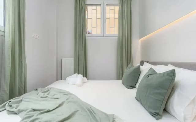 Penelope's Charming 2-BR Apt in Athens - photo 5