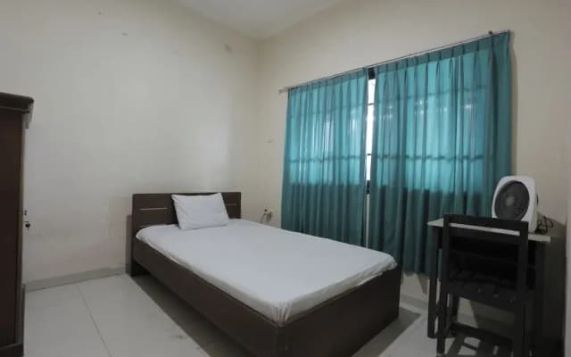 SPOT ON 94001 Sri Residence - photo 3