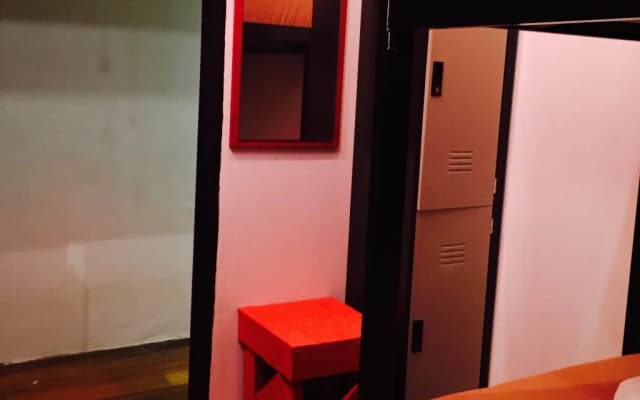 Fifty Six Guest House - Hostel - photo 2