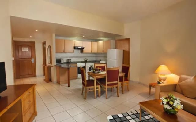 High End 2 Hotel Apartments - photo 3