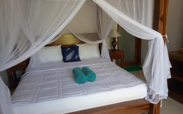 Suryadina Guest House - photo 2