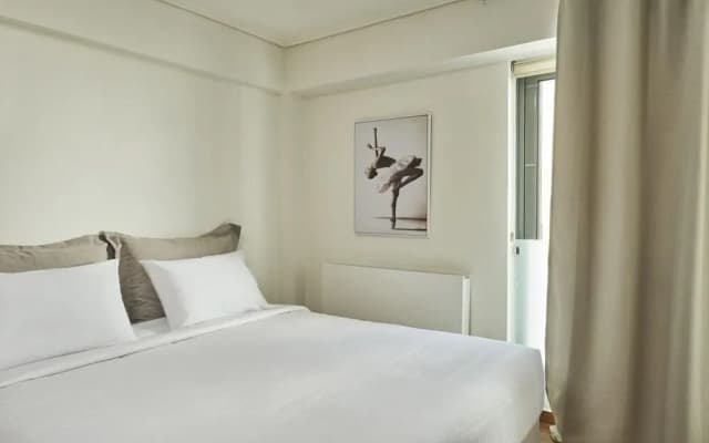Contemporary Comfy Apt - photo 5