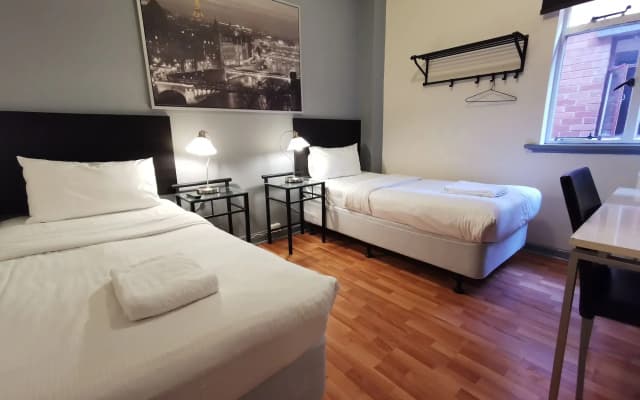 City Centre Budget Hotel - photo 4