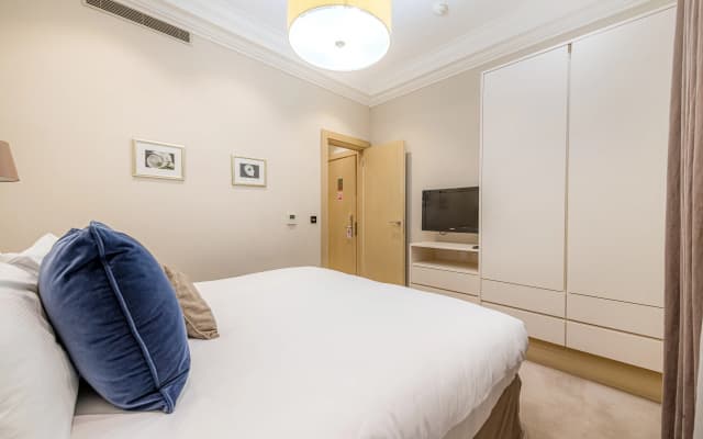 Claverley Court - photo 2