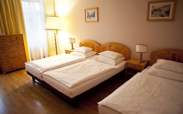 Hotel Caroline - photo 4