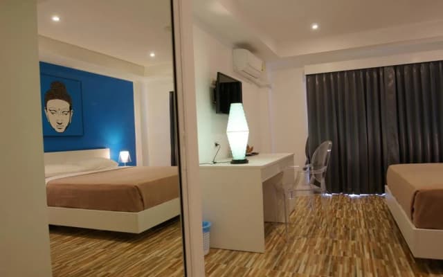 Lotus-Bar Guesthouse - photo 4