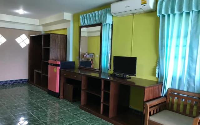 Phangan Dragon Hut Resort - photo 4