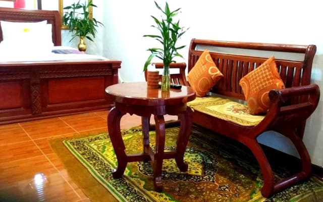 Kanak Angkor Boutique - photo 2