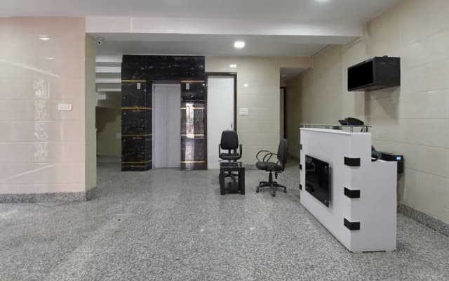 OYO 22585 Flagship Sumit House - photo 2