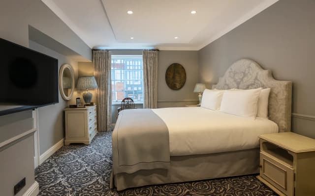 No. 30 Knightsbridge - photo 2