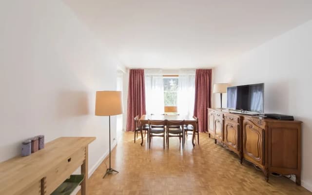 Luxembourg Gardens Hideaway - photo 5