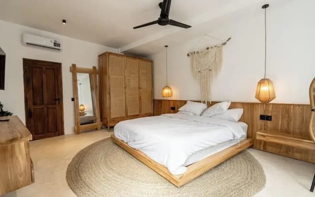 Garden Heights Villa by EVDEkimi - Elegant 3BR Jungle oasis with Hammock - photo 4