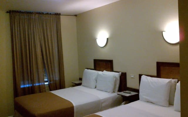 St Marks Hotel - photo 4