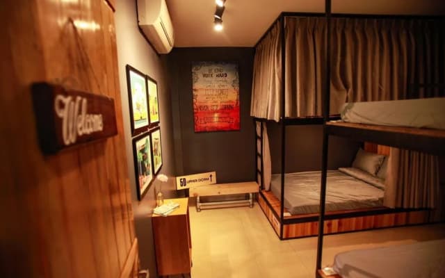 5D Upper Dorm Shared Room Hostel - photo 2