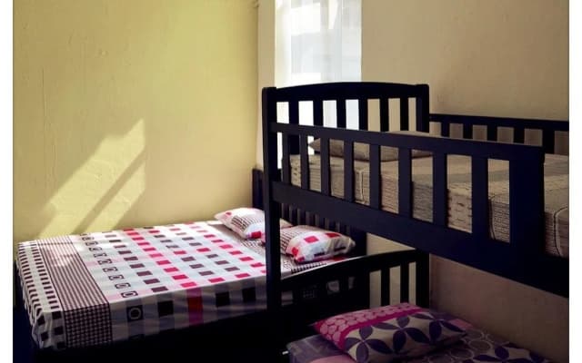 Raizzy's Guesthouse - photo 5