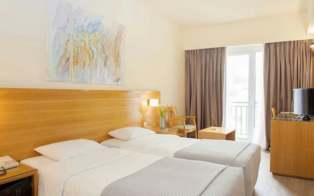 Athinais Hotel - photo 4