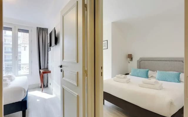 Cosy Apartment With Balcony - 2br/6p- La Roquette - photo 2