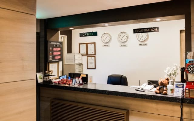 M.BIZ Hotel - photo 2
