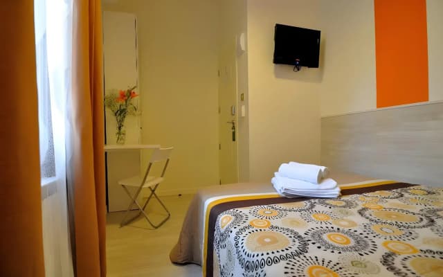 Hostal Far Home Plaza Mayor - photo 3