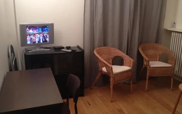 Coquet studio Porte d'Auteuil - très proche de Roland Garros - durée minimum 7 nuits - parking facile à proximité - photo 3