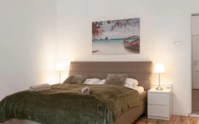 Comfortable 2BR Apt Near Schloss Schönbrunn - photo 3