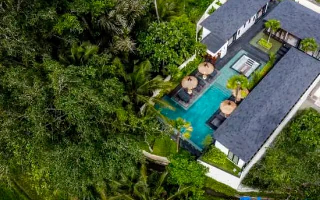 Villa Lagoon by BaliSuperHost - photo 3
