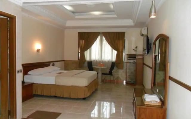 C'One Hotel Cempaka Putih - photo 2