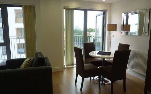 MAX Serviced Apartments Aldgate Wilson Tower - photo 2