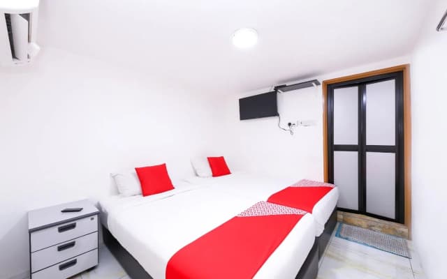 OYO 334 Everest Hotel - photo 2