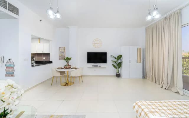 Marco Polo - Spacious Studio Lush View - photo 4