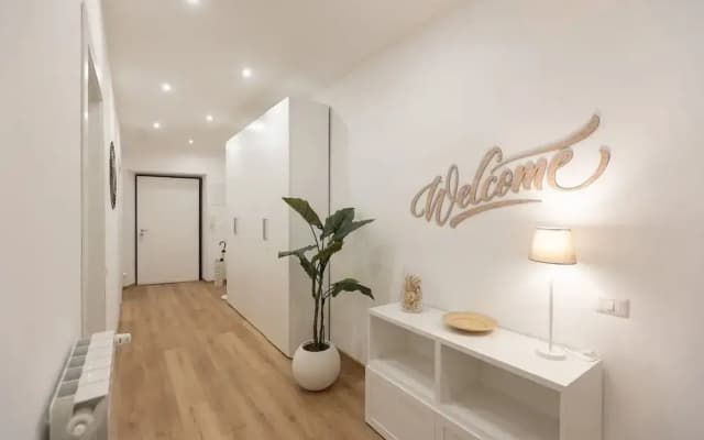 Colosseum Holidays - Three-bedroom Apartment - photo 5