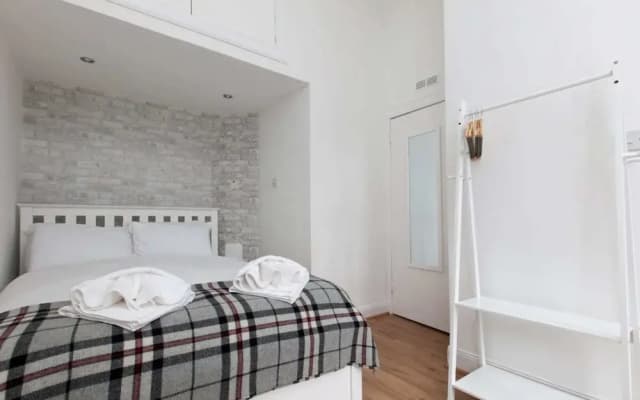 Studio Flat In Canonmills - photo 3