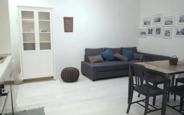 Temporary House - Isola District - photo 3