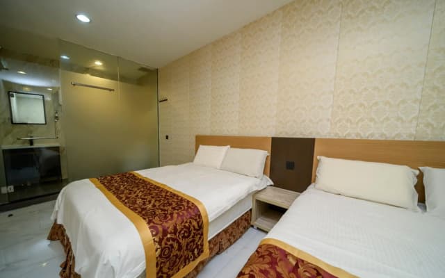 BEEZ Hotel - photo 3