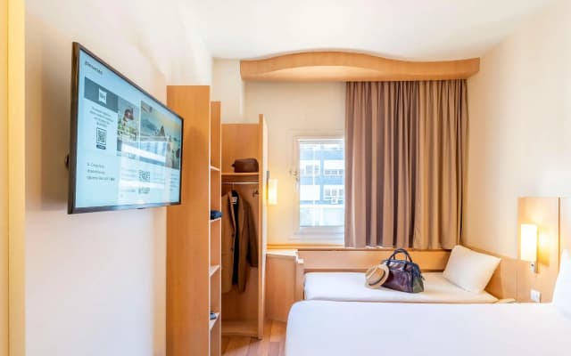 ibis Madrid Calle Alcala - photo 3