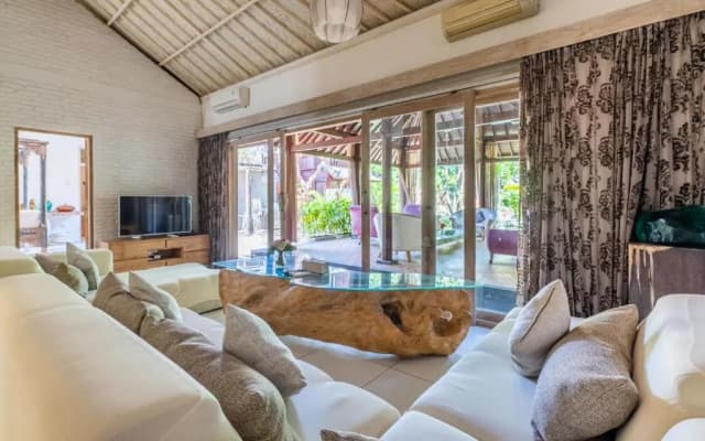 Manggis Villa - photo 2