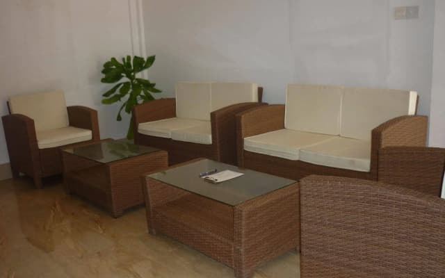 Madi Finolhu Guesthouse - photo 2