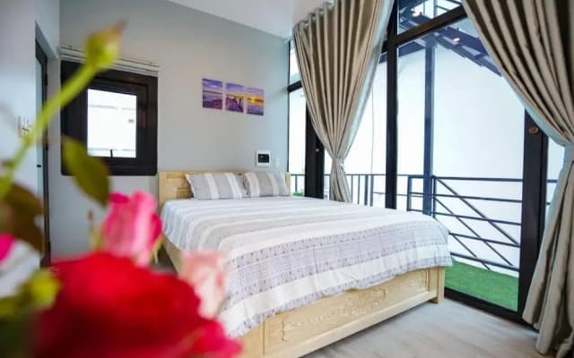 Almor Hostel With Pool in right center - photo 4