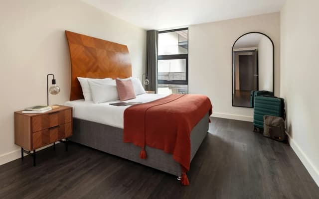 Marlin Apartments Canary Wharf - photo 5