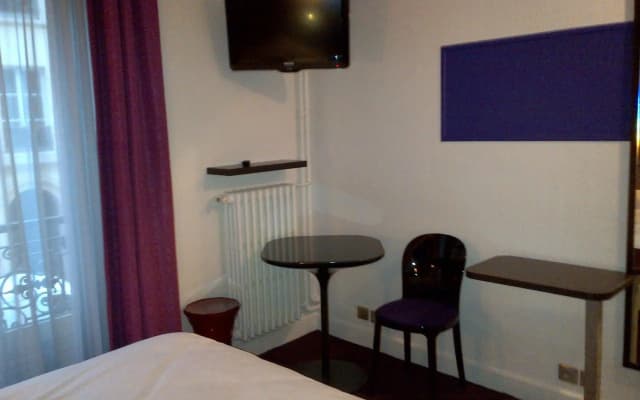 Accueil Hotel Paris Pigalle Montmartre - photo 5
