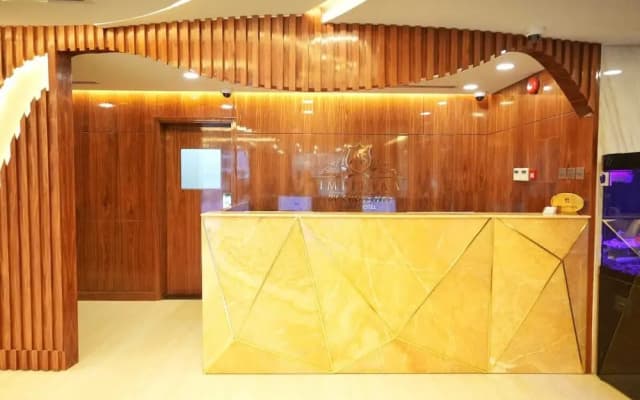 Manchester Plaza Hotel - photo 2