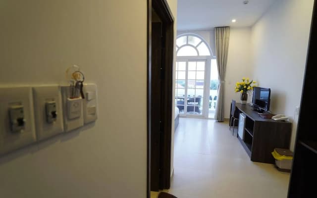 Golden Sunset Hotel - photo 3